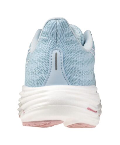 Mizuno-WWaveRider29-behind